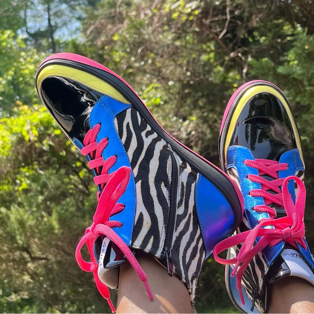 Eva Sneakers